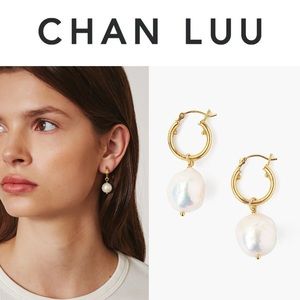 NWT ꕥ Chan Luu ꕥ White Baroque Pearl Hoop Earrings